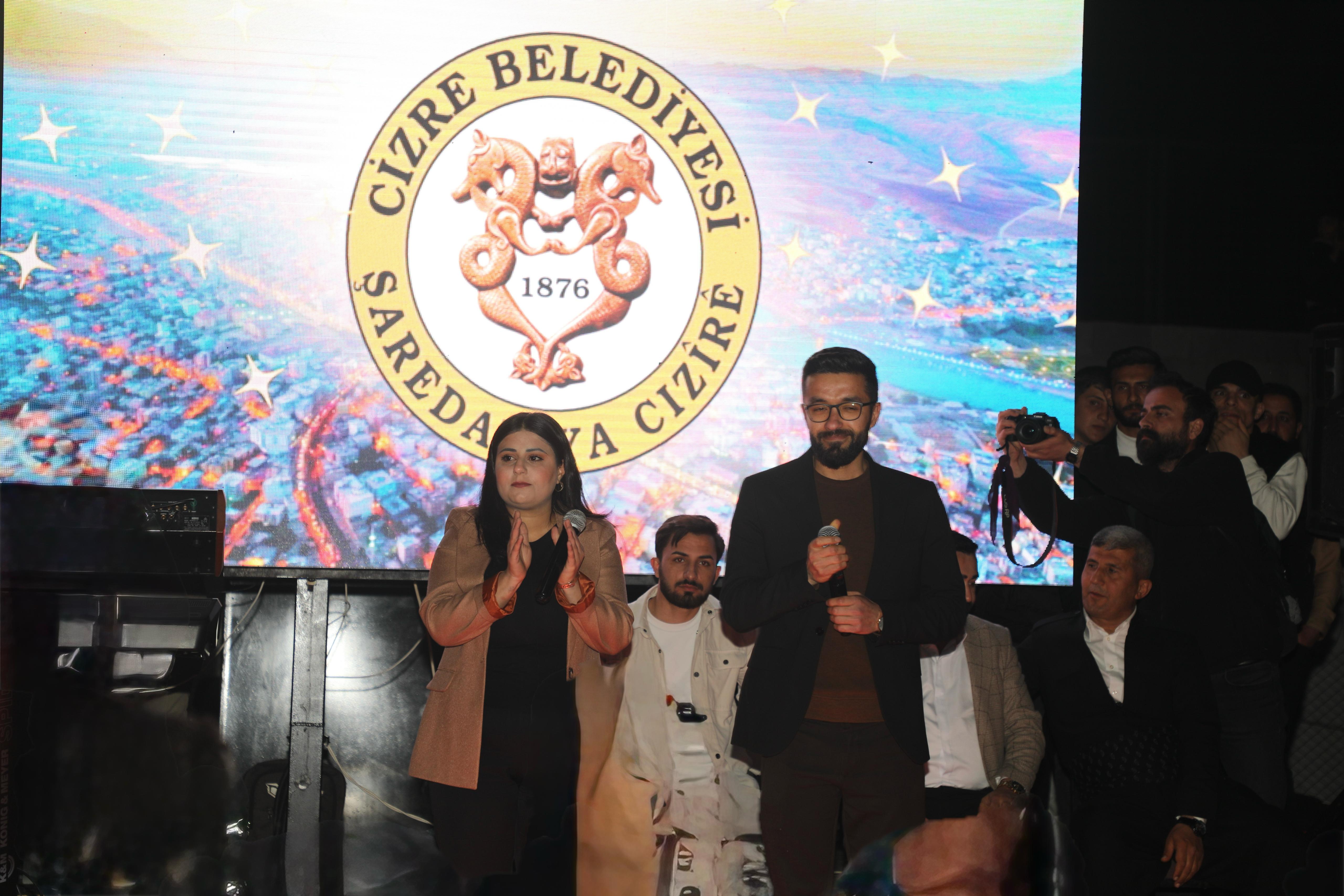 Belediyemiz tarafından düzenlenen Rugeş Bazi ve Bırca Belek müzik grubu konserine halkımız yoğun ilgi gösterdi.