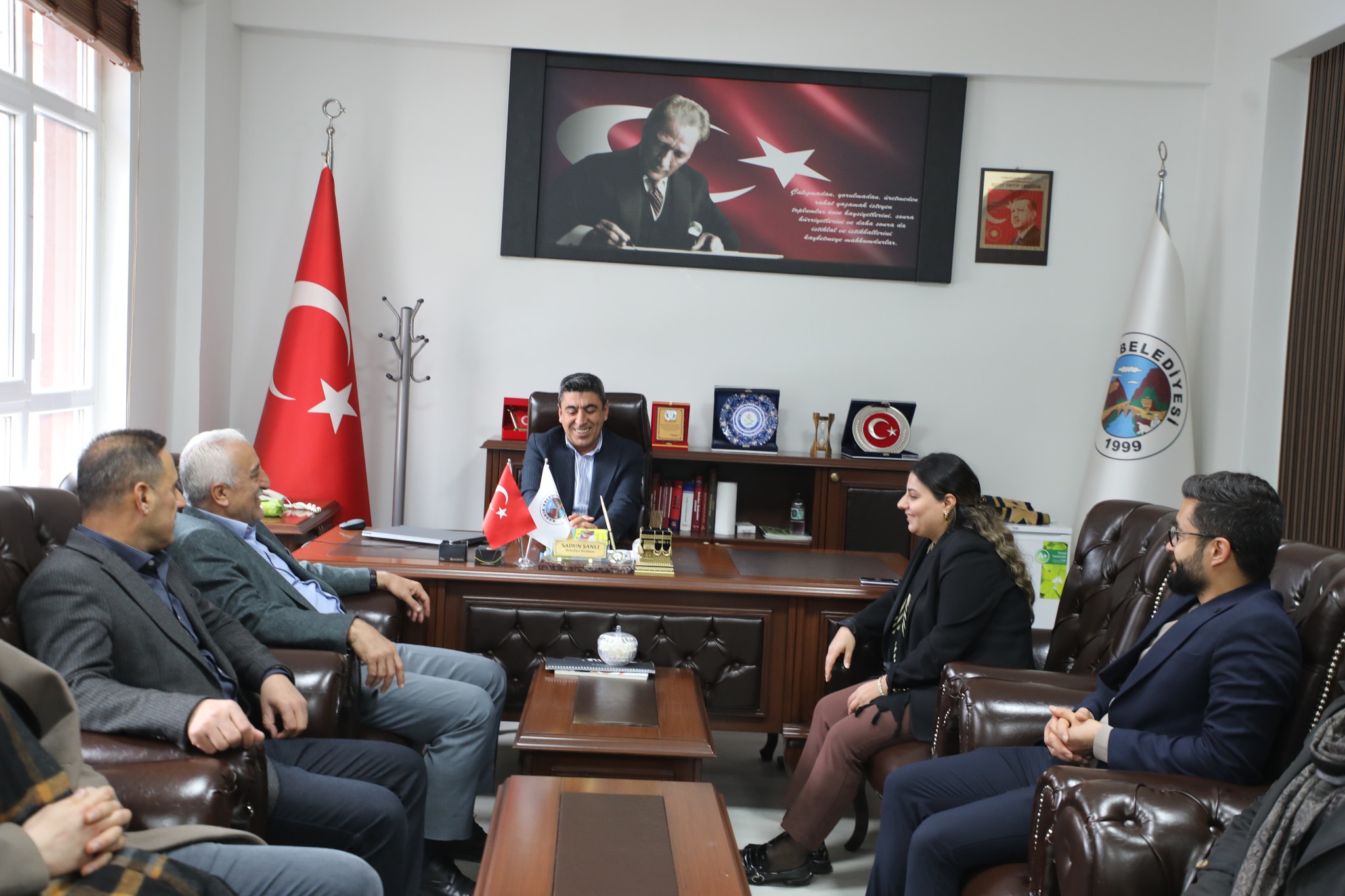    Eşbaşkanlarımız Kasrik Belde Belediye Başkanı Sadun Şanlı’yı ziyaret etti.
