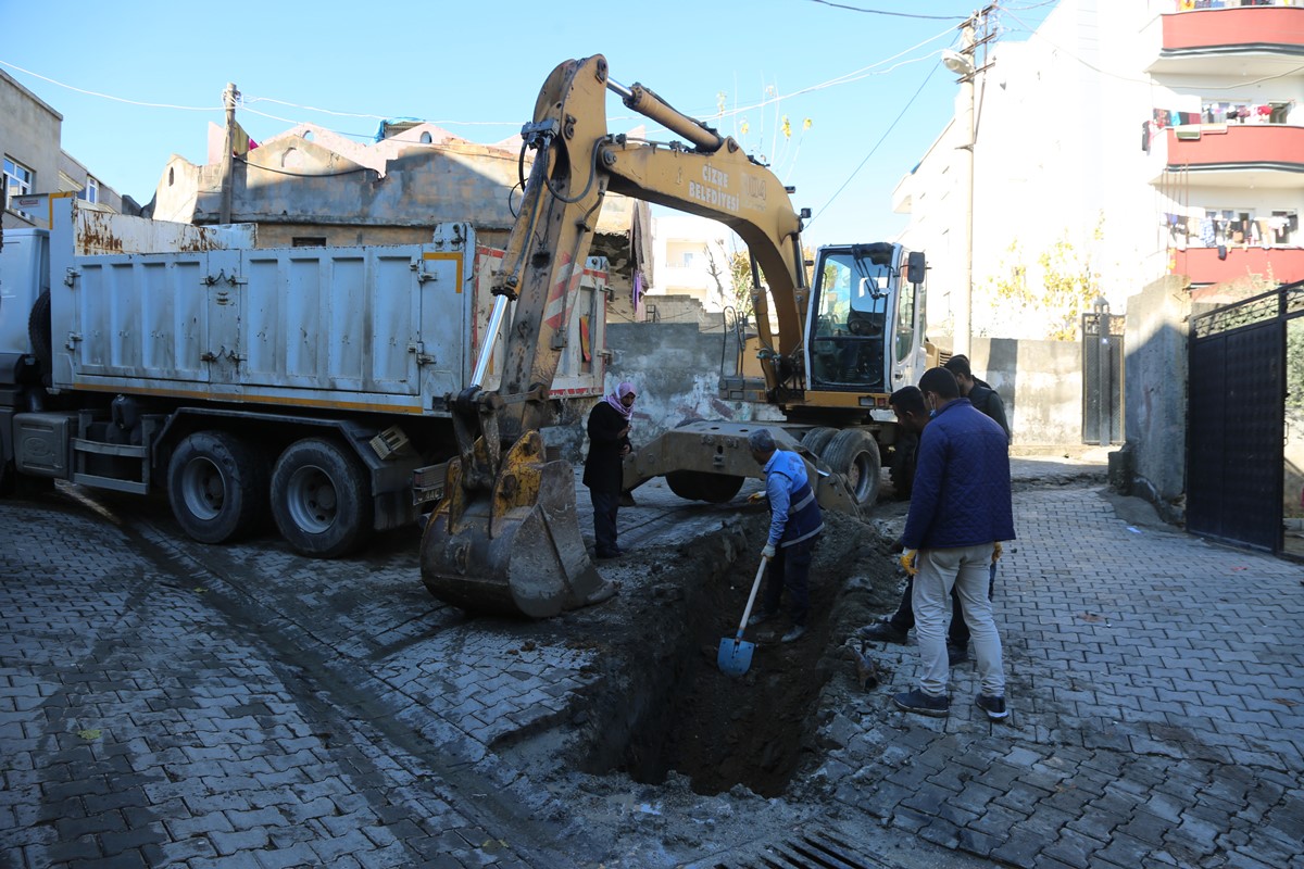  Cudi Mahallesi Kehni Hecer Sokakta Kanalizasyon Hattı Döşeme Çalışması
