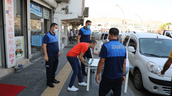 Zabıta Ekiplerinden Kaldırım İşgali Denetimi