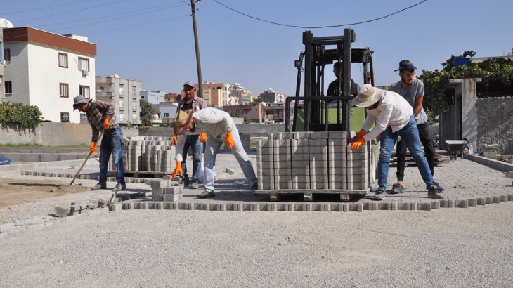 Mahallelerimizde eş zamanlı kilit parke çalışmaları