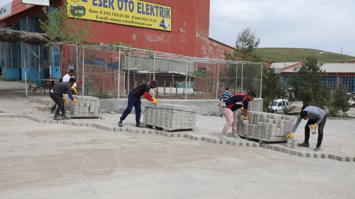 Küçük Sanayi Sitesi'nin Yol Sorunu Çözülüyor.