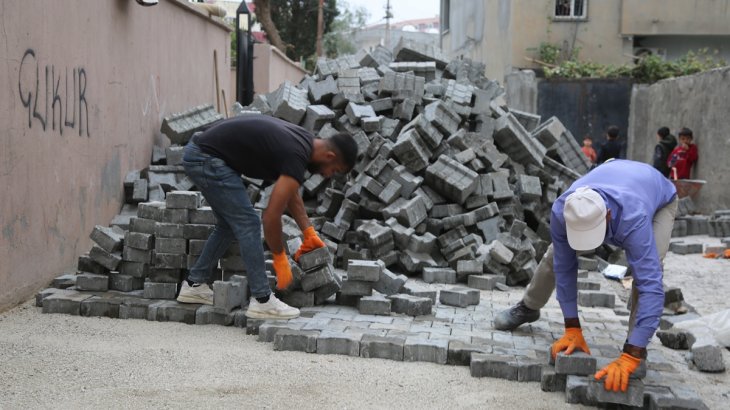  Nur ve Sur Mahallelerimizde kilit parke çalışmaları