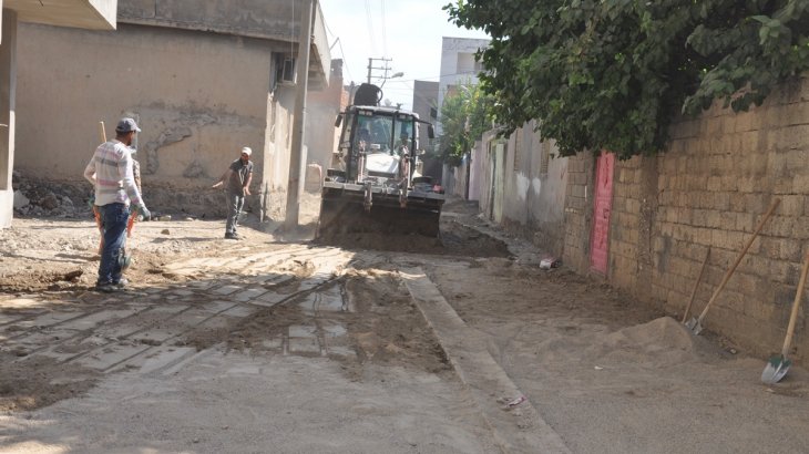 Cudi ve Sur Mahallesinde Kilit parke döşeme ve yama çalışması