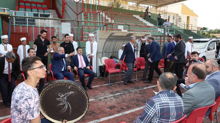 Kaymakam / Belediye Başkan V. Mehmet Tunç, Hafızlık Merasim Töreninin Yapılacağı Alanda İncelemelerde Bulundu.