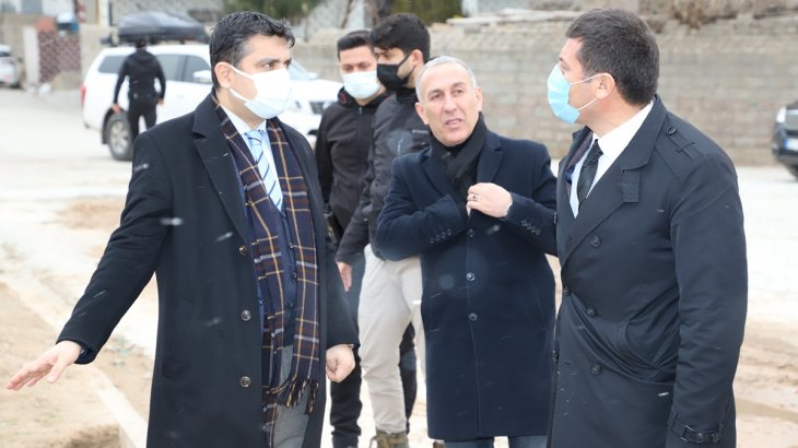 Kaymakam / Belediye Başkan V. Mehmet Tunç, TOBB Tarafından İlçemizde Yapılacak 24 Derslikli Anadolu Lisesi İçin Yer Tespitinde Bulundu.