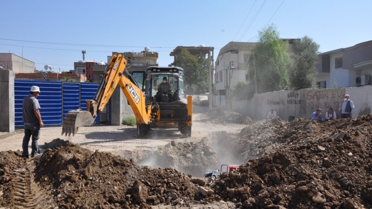  Kanalizasyon hattı boru döşeme çalışması