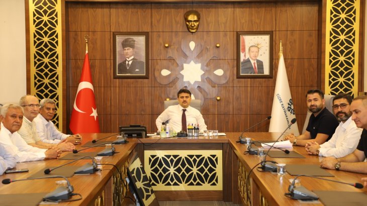 Kaymakam / Belediye Başkan V. Mehmet Tunç, Sur Mahalle Sakinleri ile Bir Araya Geldi.